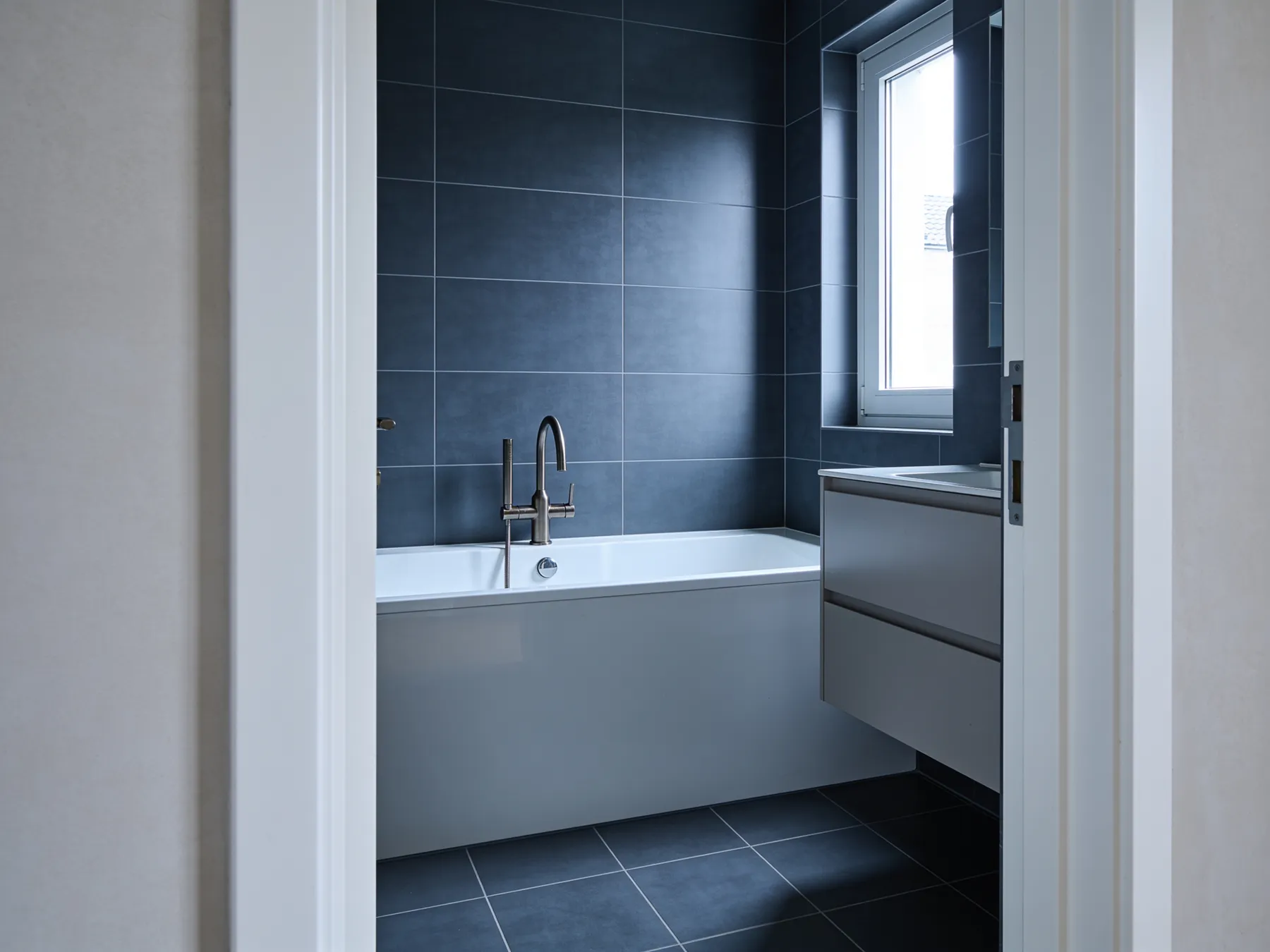 Vernieuwde badkamer ná renovatie door Sanitair Van Loon